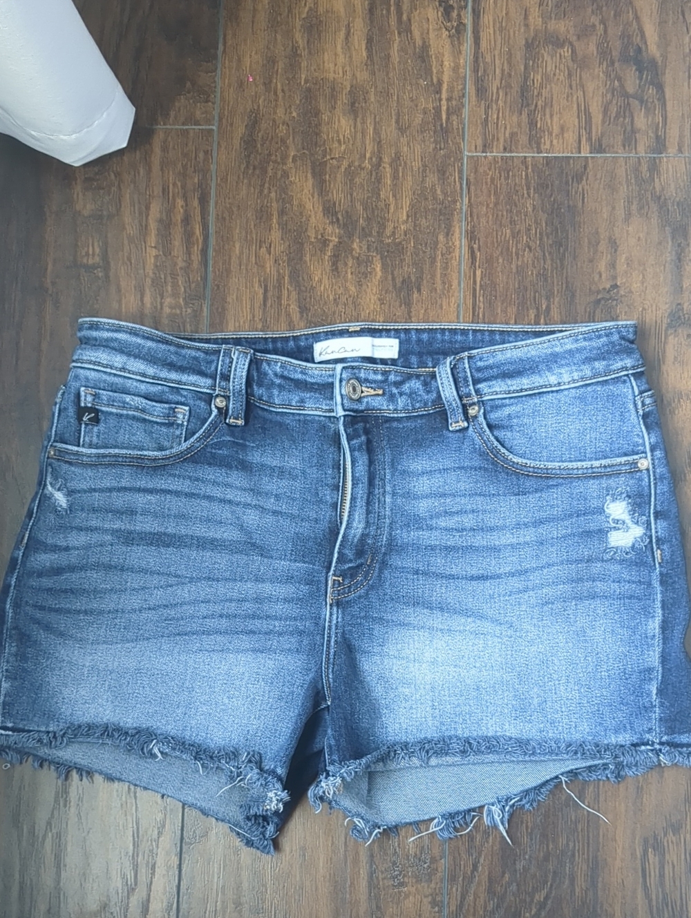 KanCan Shorts Size 31